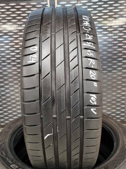 Dvojrozmer Kumho 245/45 R20 275/40 R20 Letné pneu - 4