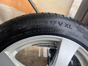 Letné pneumatiky s diskami 205/50 R17 DEZENT - 4