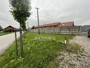 Stavebný pozemok v obci Jelka okres Galanta Výborná... - 4