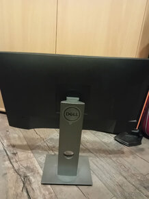 23,8" Dell P2419H Professional - 4