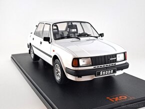 ŠKODA 130 L 1988 1:18 IXO - 4