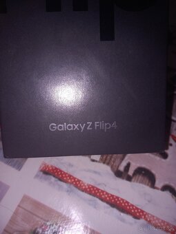 Samsung Z Flip4 128 gb - 4