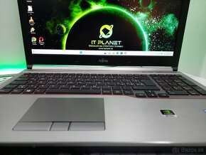 15,6" Profi NB Fujitsu® Celsius, Core i5 HQ/32GB/Quadro/512G - 4