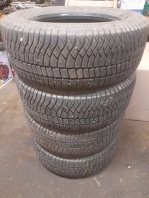 Pneumatiky 235/60R16 celoročné - 4