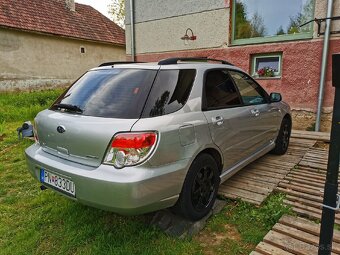 Subaru Impreza 1.5 77kw - 4