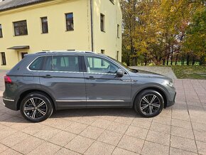 Volkswagen Tiguan 2.0 TDI EVO Elegance 4Motion DSG - 4