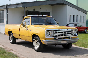 1978 Dodge D150 318 V8, manuál. Originální Stav. - 4