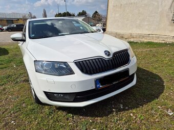 Škoda Octavia Combi 2.0 TDI Style DSG - 4