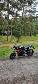 Triumph Street Triple 675 - 4