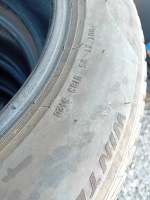 225/60R18 RFT Zimné pneumatiky Pirelli - 4