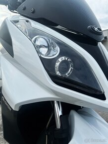 Predám skúter KYMCO Downtown 300i ABS - 4