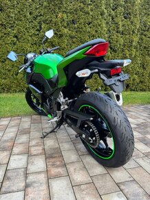 Kawasaki Z300 - 4