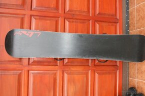 snowboard 157 cm , viazanie salomon , topanky 42 - 4