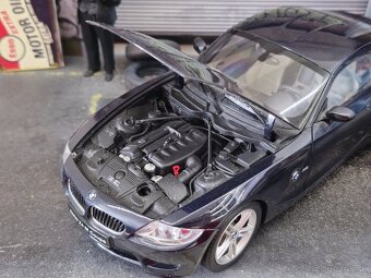 BMW Z4 M Coupe 1:18 Kyosho - 4