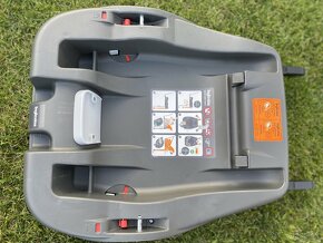 Autosedačka Inglesina + základňa Isofix Huggy Multifix - 4