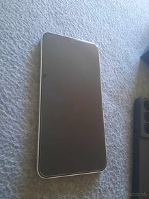 Samsung Galaxy S22 S901B 8GB/128GB - 4