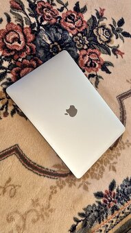 MacBook Pro (13-palcový, 2020, štyri porty Thunderbolt 3) - 4