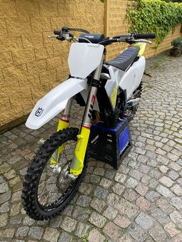 Husqvarna FC450 - 4