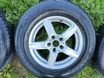 Zimné pneu 215/70 R16 na Kia Sportage - 4