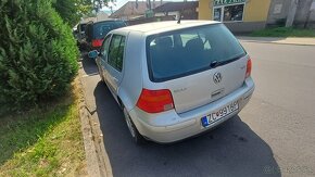 Predám VW GOLF 4 1.4 - 4