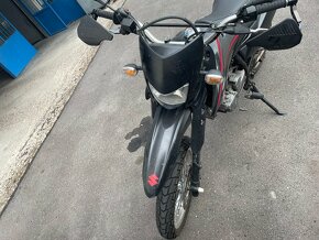 Suzuki dr125 sm 2009 - 4