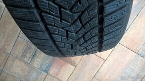 ZIMNÉ 225/45 R17 91H DUNLOP cca 7-8 mm LEN 45,-€/kus - 4