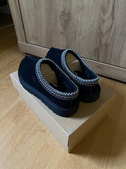 UGG Tasman Slipper Black - 4