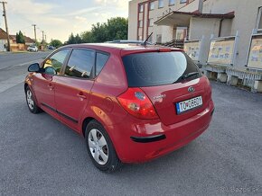 Kia Ceed 1,6 crdi 85KW 160tis.km - 4