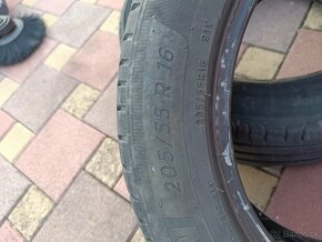 205/55R16 - 4