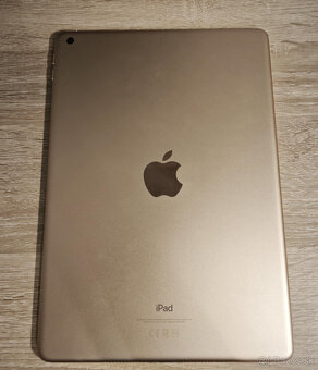 iPad 7th 32GB Wi-Fi Gold - 4