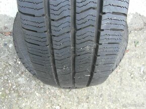 215/60 R17C - 4