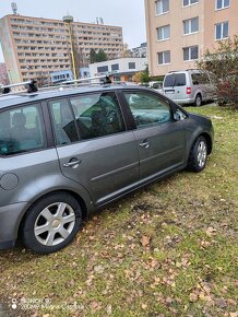 Volkswagen touran - 4