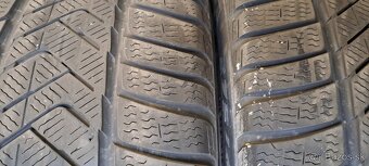 Predám 2ks jazdené zimné 255/45r18-103V Pirelli RSC - 4