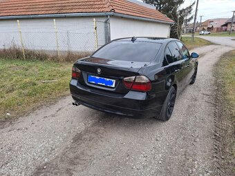 Predám bmw e90 - 4