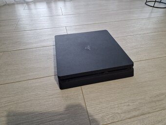 Playstation 4 slim 500gb + virtuálna realita - 4