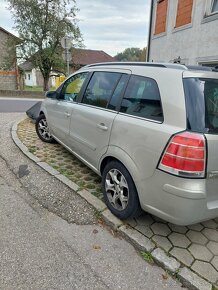 Opel zafira - 4