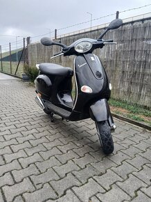 Piaggio Vespa ET4 125 - 4