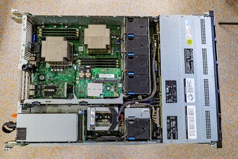 Dell R510 - 12x 3,5 HDD + 2x 2,5 HDD/SSD Interne - 4