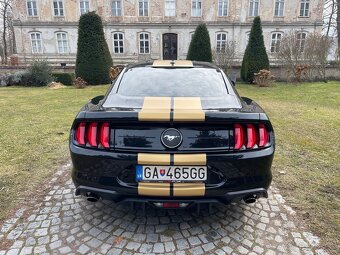 Ford Mustang 2.3 EcoBoost / Manuál Sportové auto / Kupé - 4