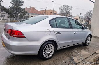 Volkswagen Passat B7 1.6Tdi 77KW dovoz GB - 4