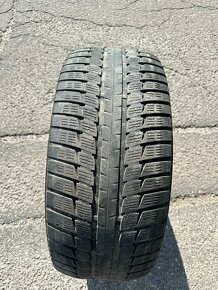 Zimne pneu 245/45r18 - 4