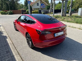 Tesla Model 3 Performance 10/2022 dual motor 534 koní - 4