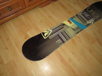 Predam snowboard FIREFLY,157 cm,bez viazania - 4