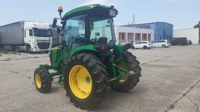 Traktor John Deere 4066R - 4