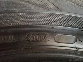 235/60 r18 zimné NOKIAN - 4