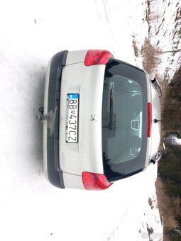 PEUGOT 207SW - 4