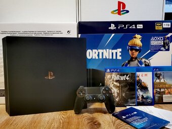 PS4 PRO 1TB - 4