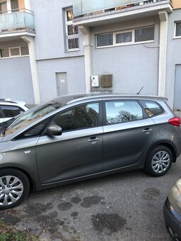 Kia Carens 1.7 CRDi - 4