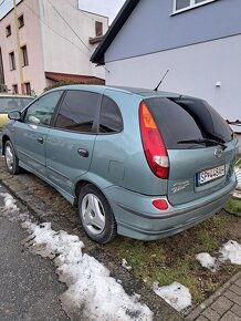 Nissan Almera Tino - 4