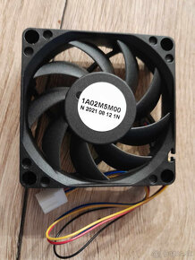 500 x Nový Foxconn PVA070E12L, AMD Heatsink's Fan, 12V 0.20A - 4